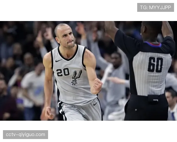 技术统计显示,本轮多场比赛首次出现“无中锋”首发阵容